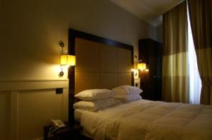 939 Hotel