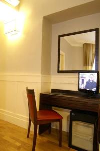 939 Hotel