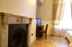 939 Hotel