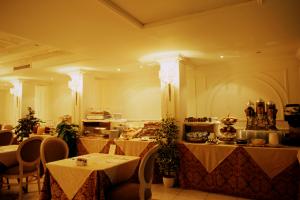 Sunrise Hotel