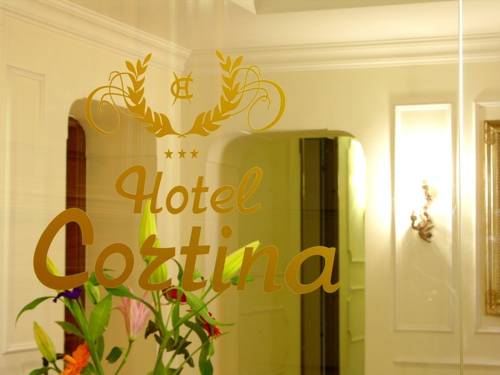 Hotel Cortina