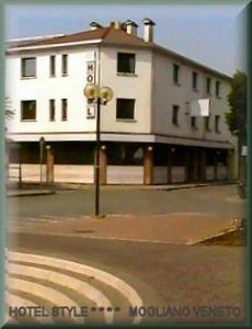 Hotel Floris