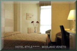Hotel Floris
