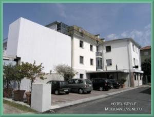Hotel Floris