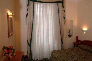 66 Imperial Inn Deluxe B&B