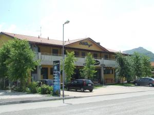 Albergo Shine