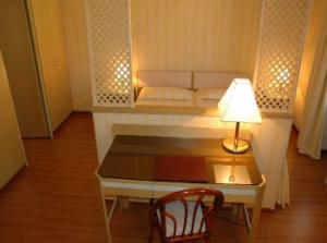 Hotel Mayfair Residence