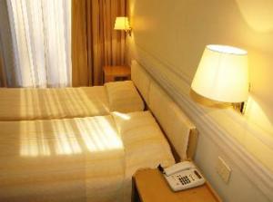 Hotel Mayfair Residence