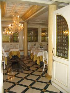Hotel Belle Epoque