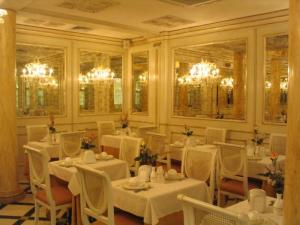 Hotel Belle Epoque