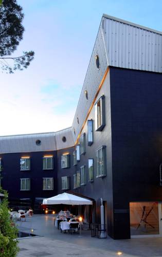Black Hotel