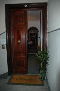 Morpheus Rooms