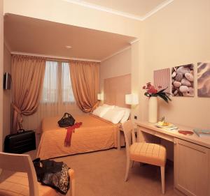 Hotel Mach Rome Airport
