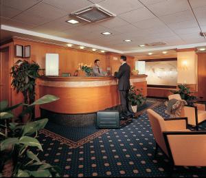 Hotel Mach Rome Airport
