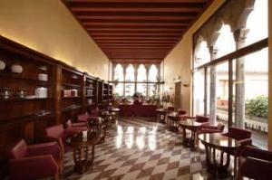 Hotel Dona Palace