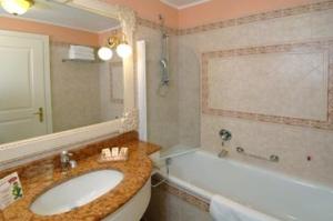 Gardaland Hotel Resort