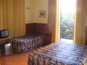 Le Petit Hotel