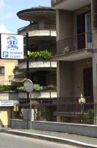 Le Petit Hotel