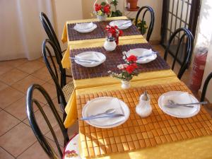 Le Petit Hotel