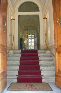 Hotel Select