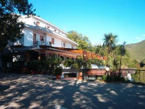 Hotel Pineta Ristorante Castello