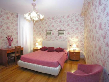 Venice Apartments