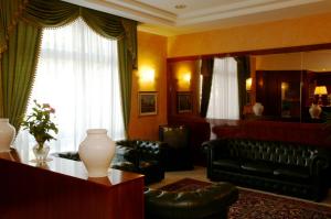 Astor Hotel