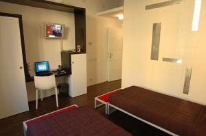 WRH Suites