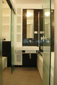 WRH Suites