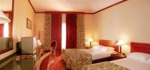 Russott Hotel