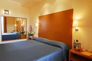 Luna Hotel Motel Airport