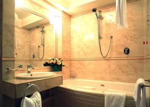 Hotel 2000 Roma