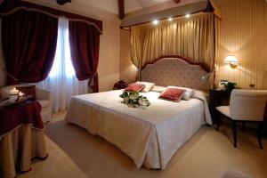 Hotel A La Commedia