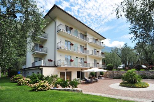 Hotel Garn?? Orchidea
