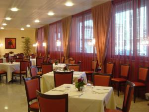 Hotel Parisi