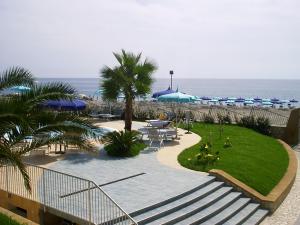 Meridian Hotel