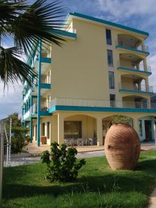 Meridian Hotel