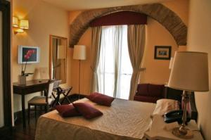 Santa Caterina Hotel