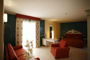 Janus Hotel
