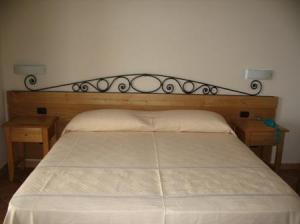 Hotel Villa Gustui Maris