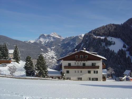 Akross Hotel