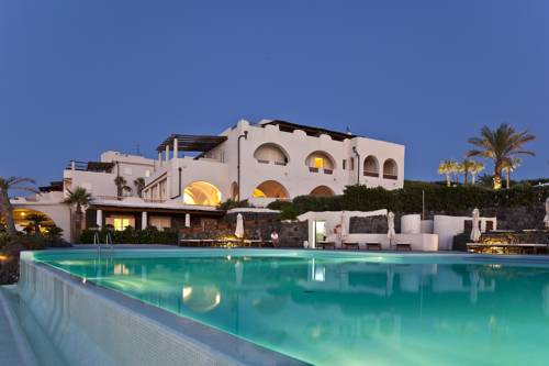 Therasia Resort Sea and SPA