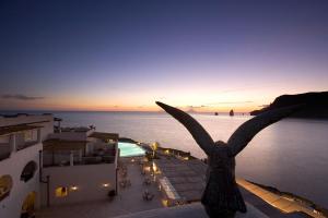 Therasia Resort Sea and SPA