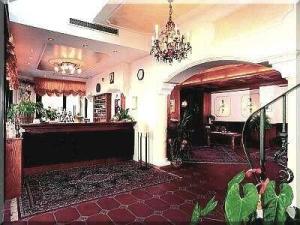 Hotel Chrys