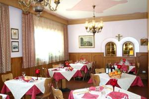 Hotel Azola
