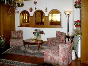 Hotel Azola