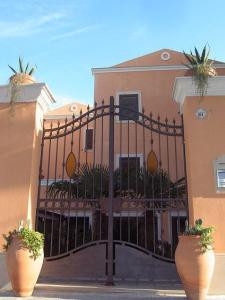 Sikania Suite