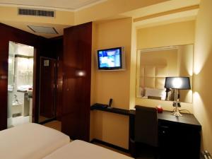 Cosmopolitan Hotel
