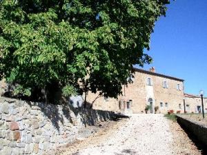 Antico Casale di Montegualandro & Spa