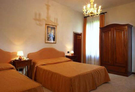 Hotel Iris